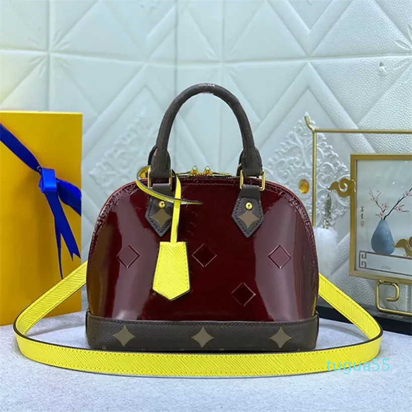 حقيبة نجمات Women Women Lacquer Shell Package Toron Handle Counter Handbags Pres