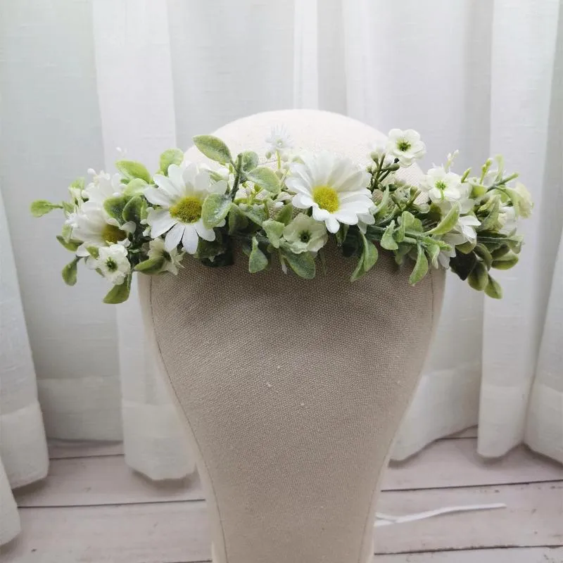 Headpieces Mori Series Small Daisy Wreath Headdress Handmade Flower Hair Accessories Po Studio Wedding