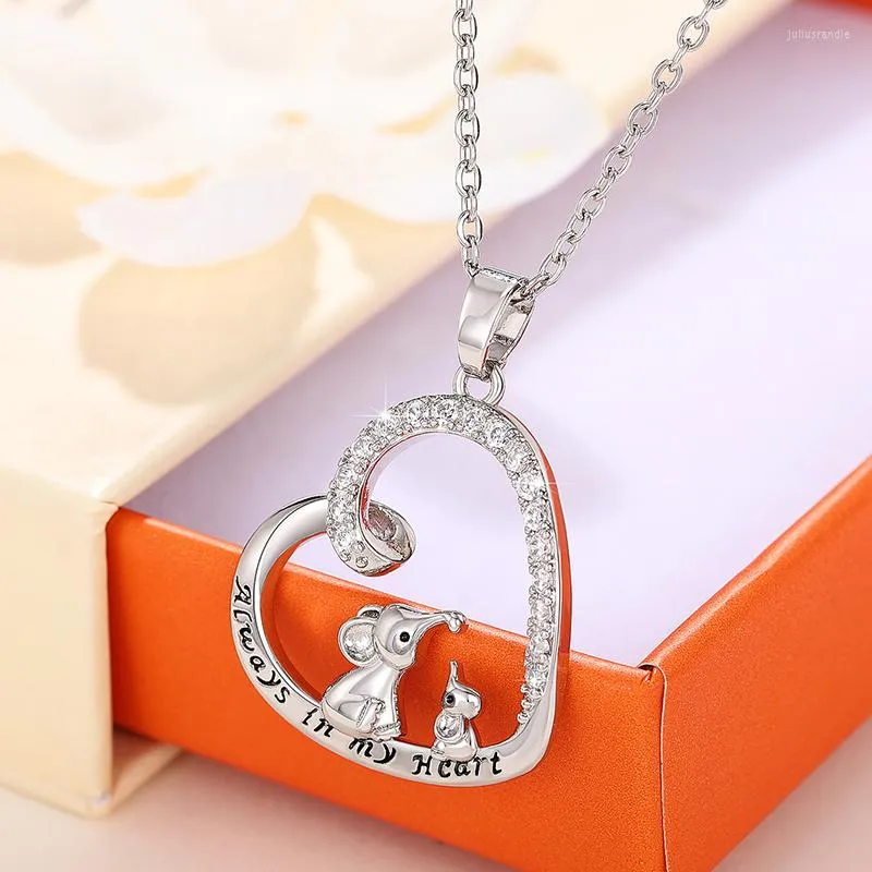 Pendentif Colliers Huitan Chic Coeur Collier Avec CZ Grand Et Petit Éléphants Fête D'anniversaire Bijoux De Mode Cadeau De Fête Des Mères