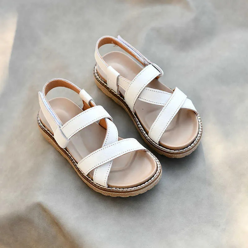 Sandalias Sandalias de cuero genuino para niñas Zapatos de playa para niños de moda de lujo Sandalias antideslizantes para niños de verano Tamaño 26 36 AA230518