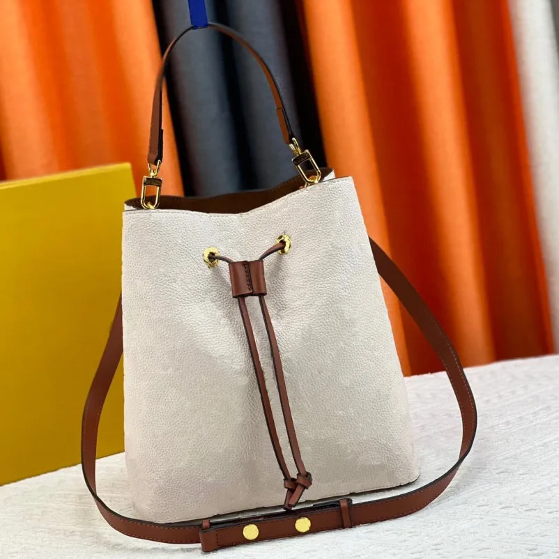 Ladies drawstring bag top