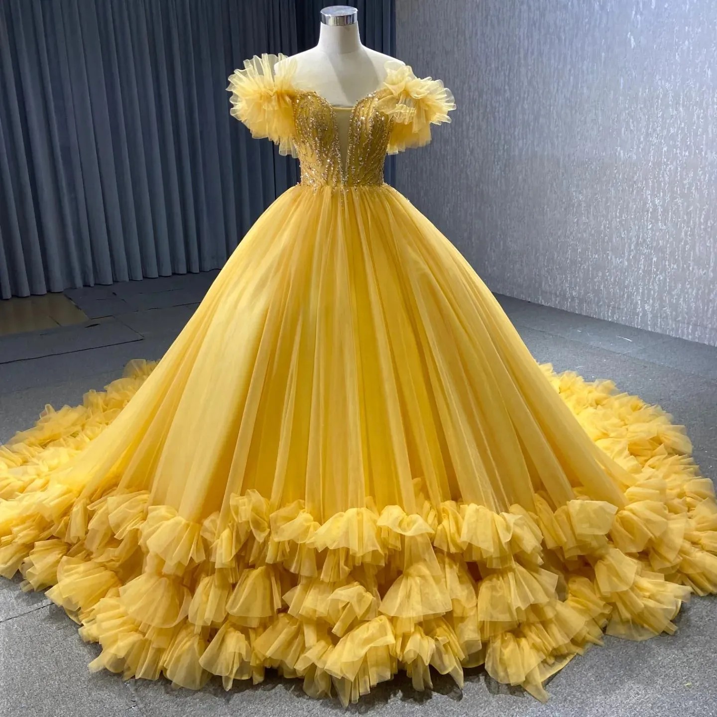 Simple Yellow Front Slit Prom Dresses Off The Shoulder – alinanova
