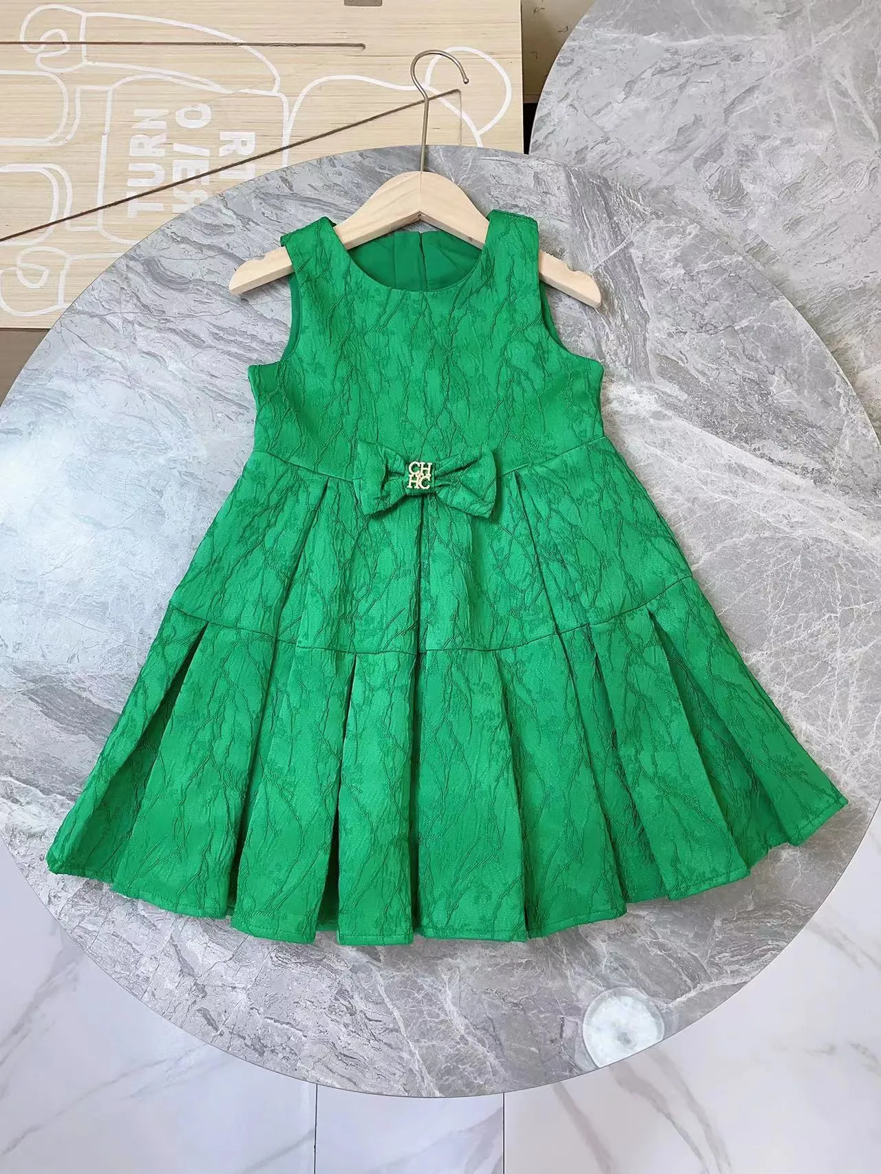 Girl's Dresses Summer Fashion Print Girls 'Dress Light Luxury Girl Baby Green Sleeveless Dress Birthday Party Kids' Wear 230519