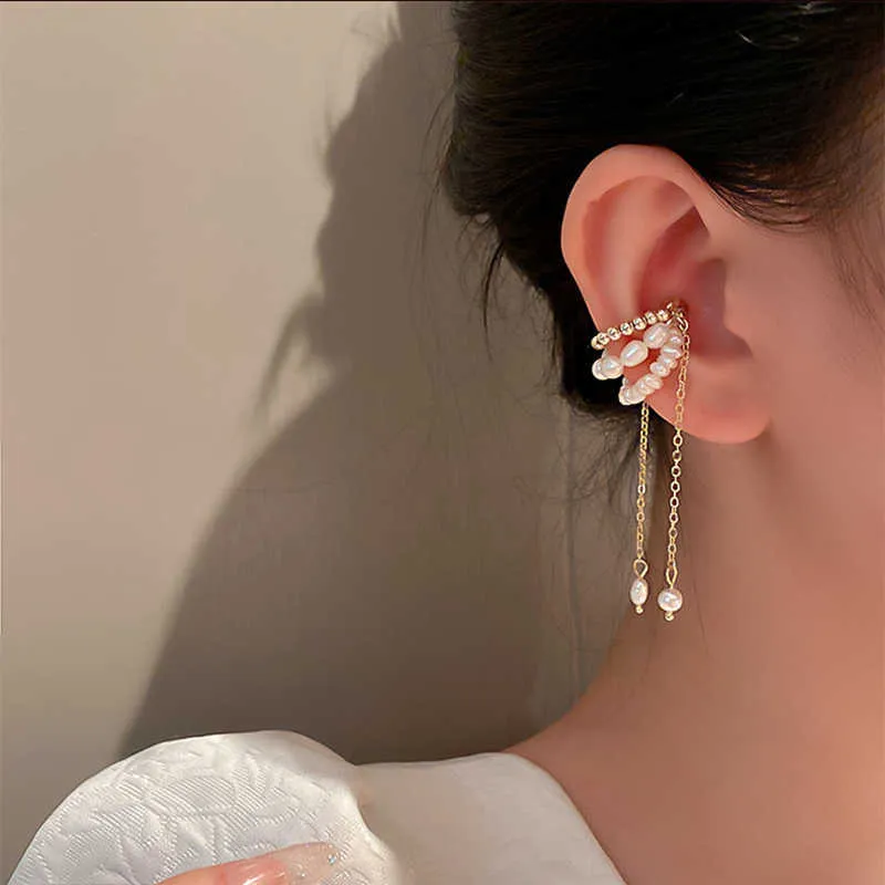 チャームJWER 2023 Luxury Elegent Pearl Magnet Ear Clip Cuff Cuff Earrings for Women linked Metal Magnet Clip Earrings Piercing Gifts AA230518