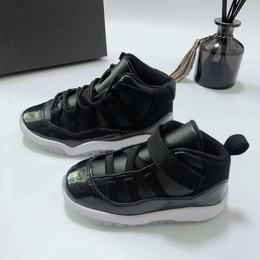 Toddler snakeskin 11s outlet