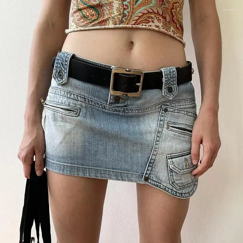 Distressed denim skirt with zipper store