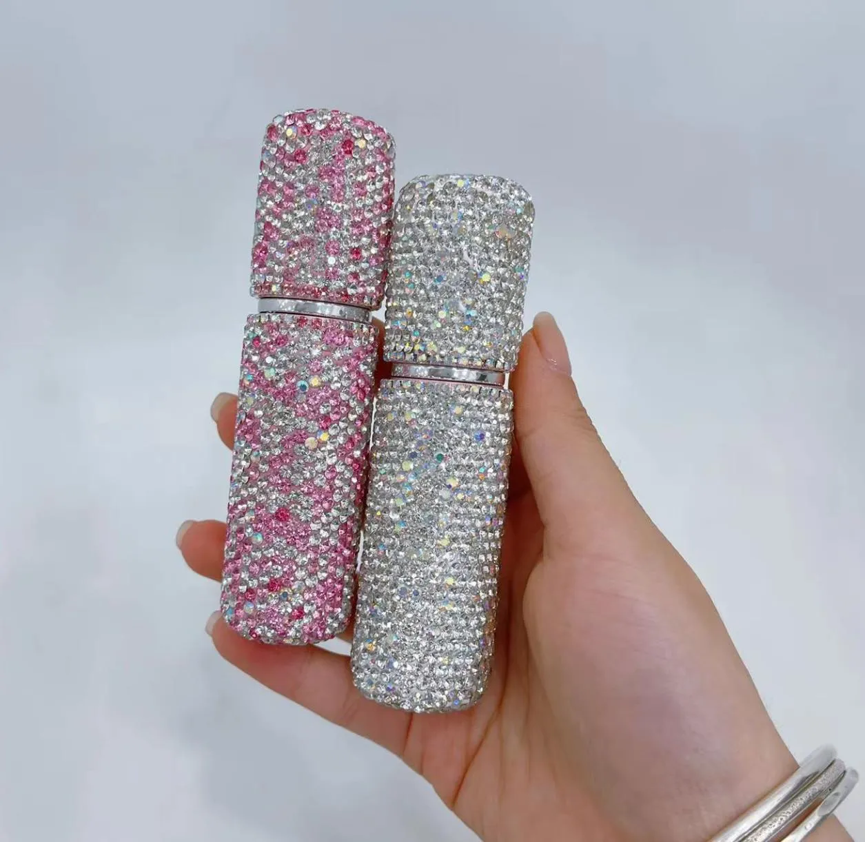 Exquisite Plastic Rhinestone Perfume Spray Bottle for Travel