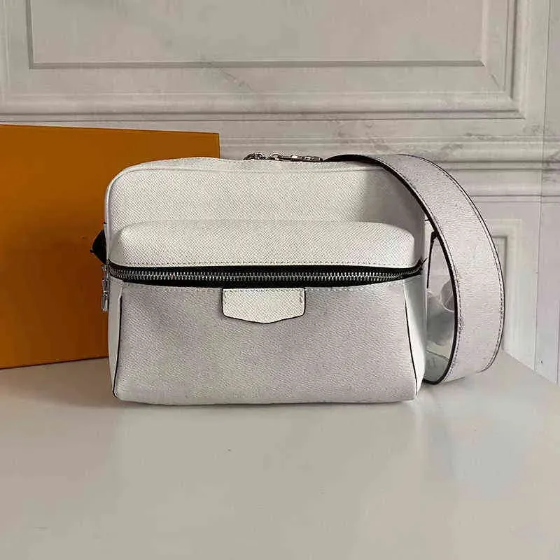 Messenger top bag luxury