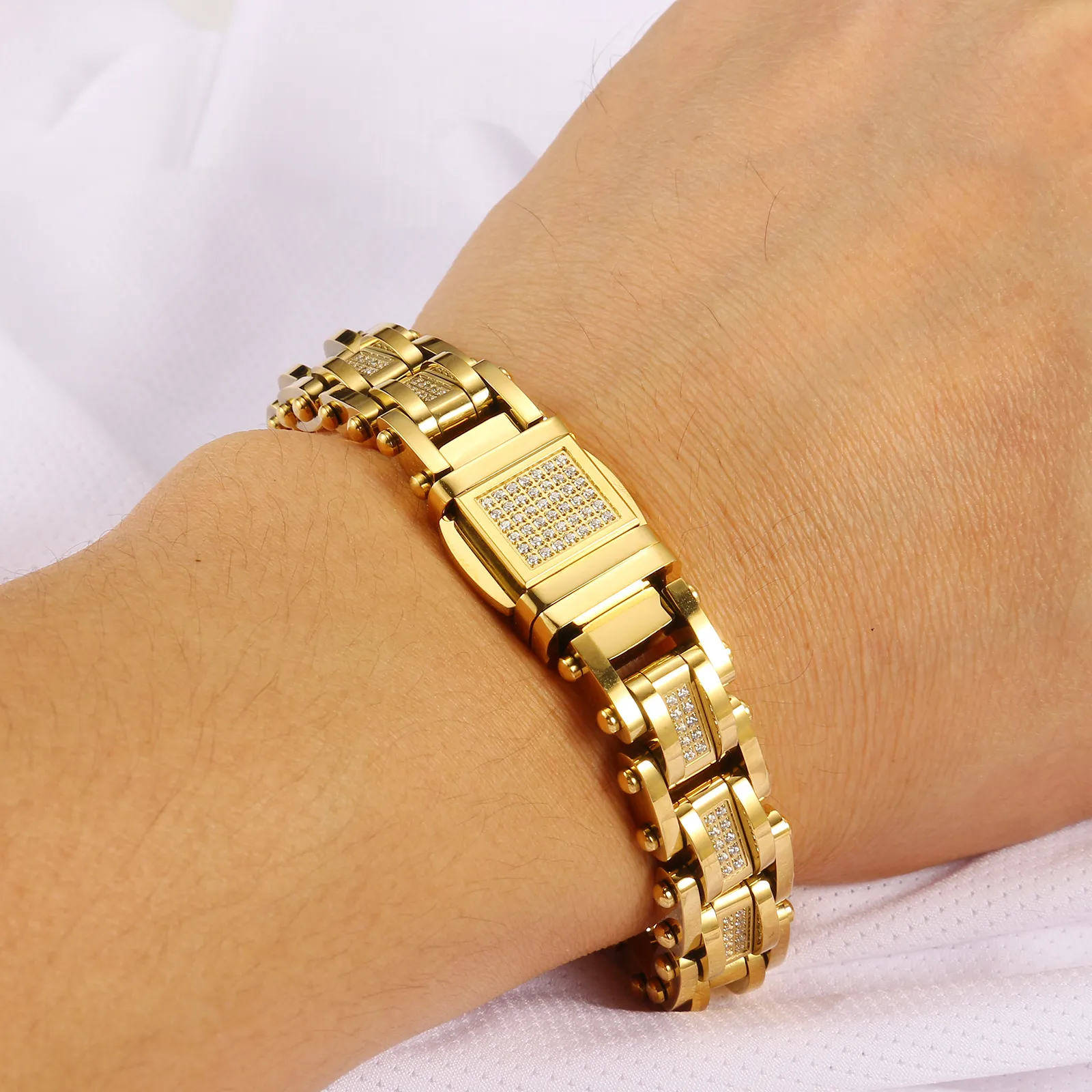JENNIFER MEYER Large Edith 18-karat gold bracelet | NET-A-PORTER