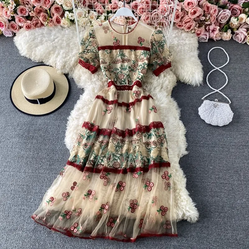 Mesh Embroidery Spliced Lace Dress 2023 Summer New From
