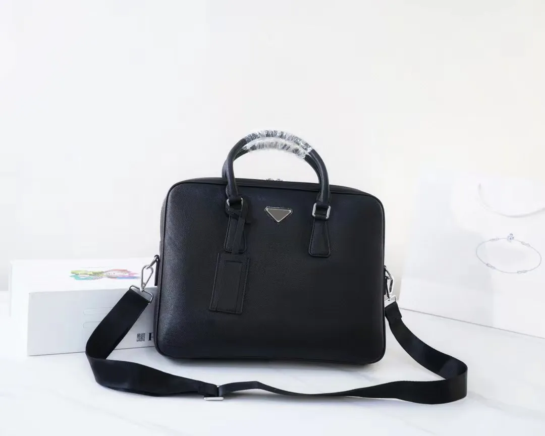 Luxury Designer Mens Crossbody Saffiano Leather Briefcase With