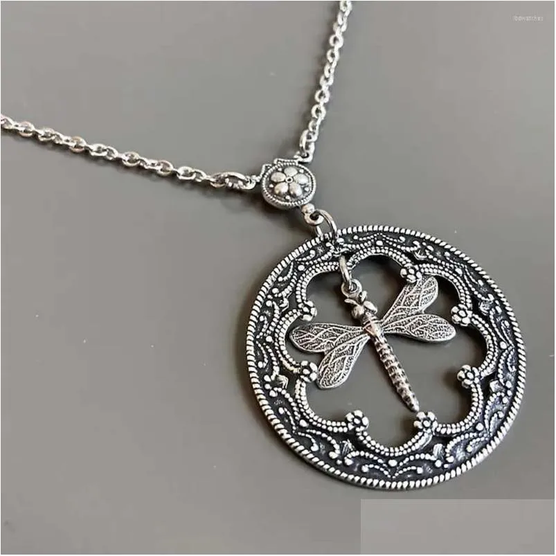 Pendant Necklaces Dragonfly Round Pendants Choker Necklace For Women Vintage Temperament Unique Charms Chain Female Accessories Part Dh03C