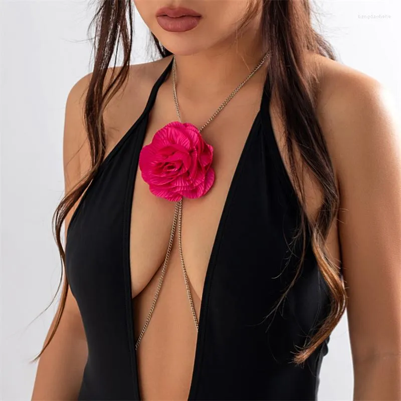 Zincirler abartılı seksi büyük gül çiçek çapraz göğüs göğsü bel göbek vücut zinciri kolye kadınlar için yaz bikini Çar y2k aksesuarları