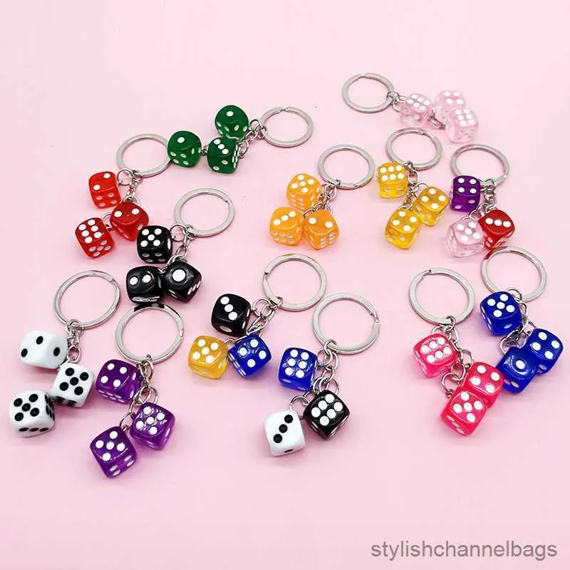 Keychains Color Creative Dice Charm Keychain For Mulheres Men Men Declaração Novo Declaração Funny Square Pingyring Bag Box Jóias