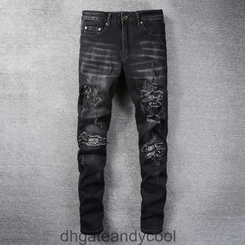 nuovo Uomo Denim lettere Amirres Amir's Jeans neri Designer ricamato Pantaloni fori vecchi fiori di anacardi slim fit piedi piccoli Nebbia jeans da uomo high street fa 57MI