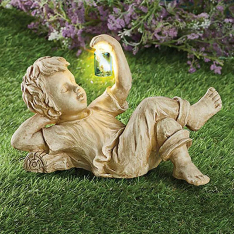 Tuindecoraties Noordse creatieve jongen meisje paar hars decoratie zonnelamp luminous decor buiten figuur standbeeld sculptuur licht 230518