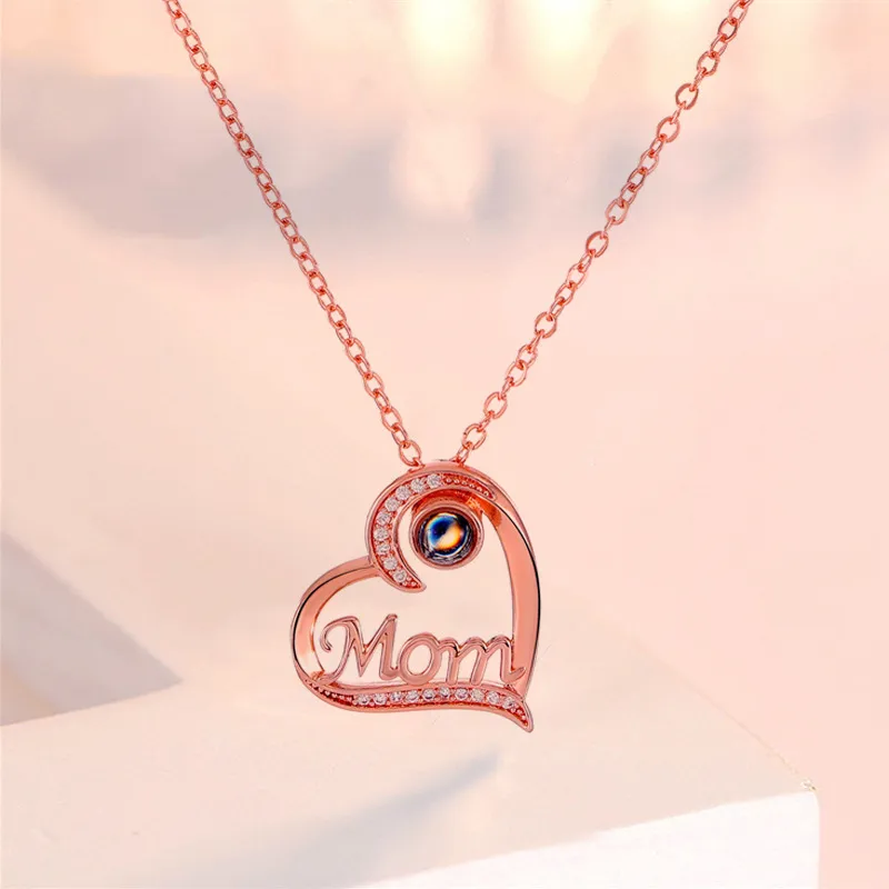 Collana del cuore dell'amore di mamma personalizzati personalizzati in oro rosa collane a sospensione per la mamma del compleanno di gioielli da regalo per la mamma