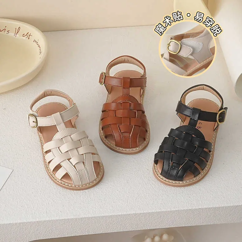 Sandales Enfants Sandales Filles Chaussures Plates D'été Bébé Garçons Évider Sandales De Plage Fashions Solide Couleur Infantile Filles Baskets 2023 AA230518