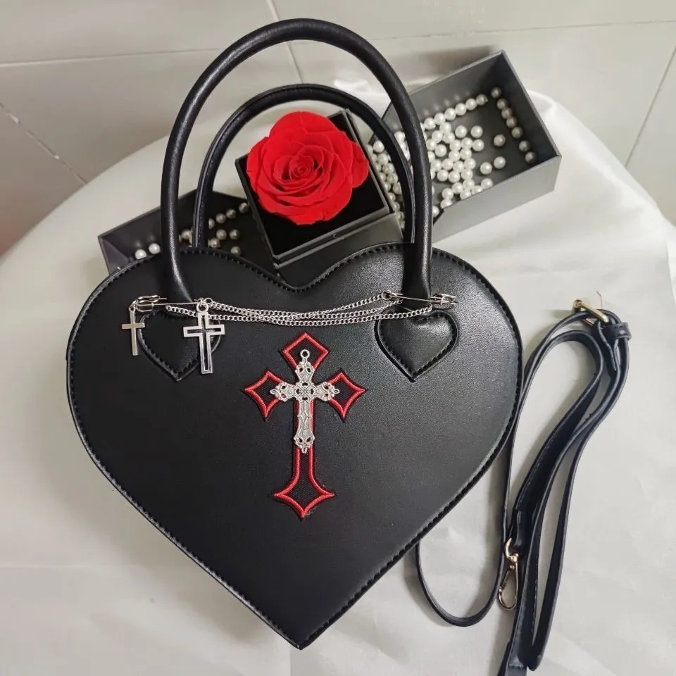 Waist Bags Gothic Style Women's Love Heart Purse Handbags Y2k Girls Punk Shoulder Bag Metal Decoration Female Black Cool Messenger 23519