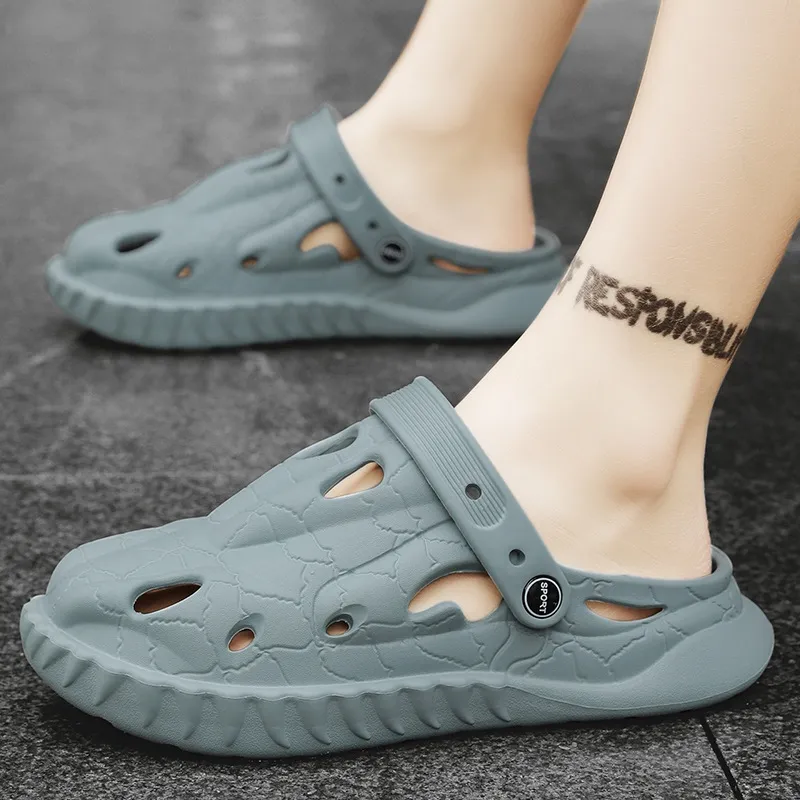 Trendy Sandals Beach Shoes Men Outerwear Dual-purpose Hole Shoes Summer Casual Non-slip Toe Platform Sandals F2306-03