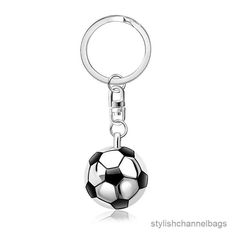 Keychains Outlet Metal Keychains Semicircular Football Soccer Keychains Fashion Gifts Sports Goods Gifts