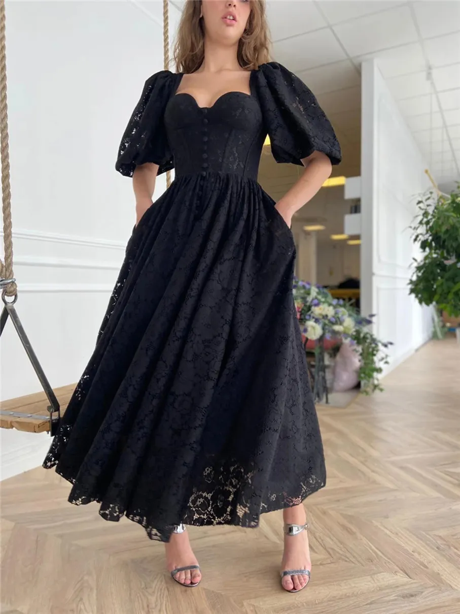 Robes de soirée en dentelle noire avec demi-manches bouffantes Boutons de cou en forme de coeur Avant Longueur cheville Robe de bal