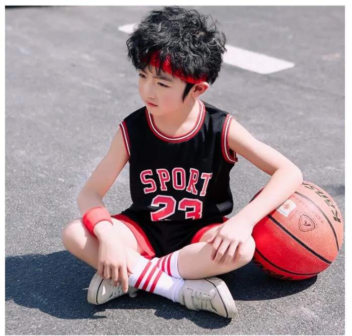 Camisas deportivas top para niños