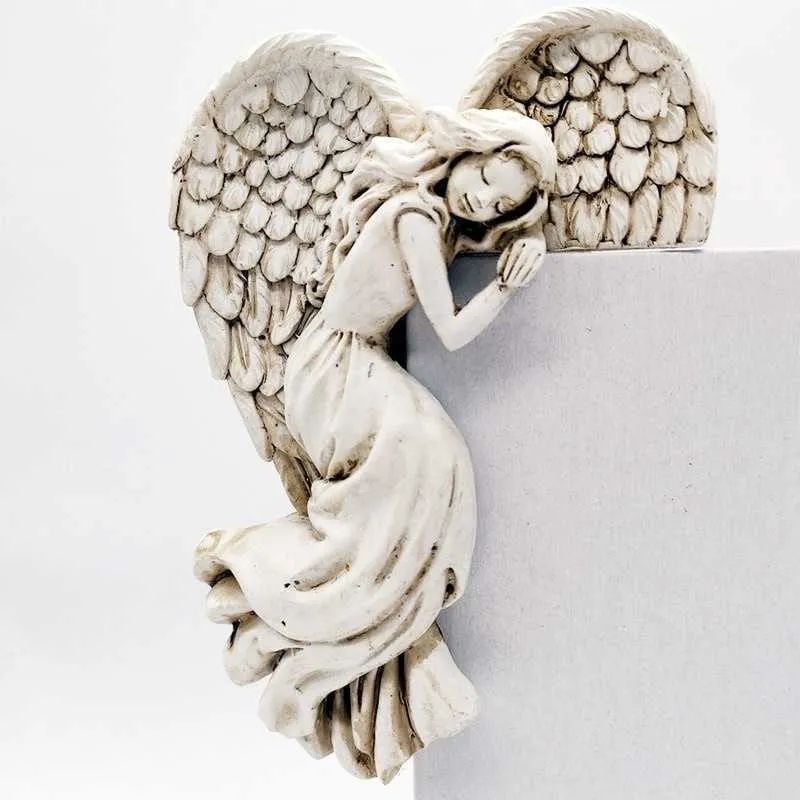 Novelty Items Angel Wings Home Gift Resin Craft Door Frame Ornament Indoor and Outdoor Garden Door Ornament G230520