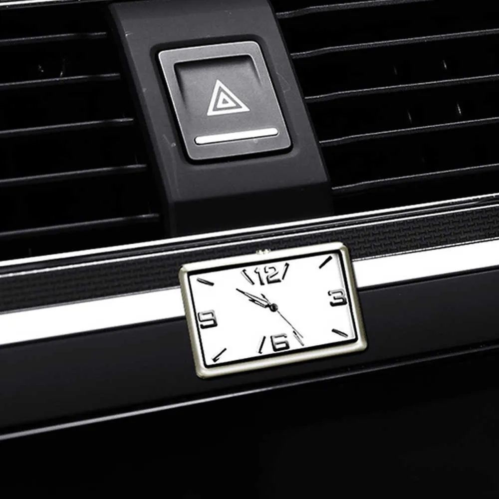 Horloge de voiture Tableau de bord Affichage de l'heure