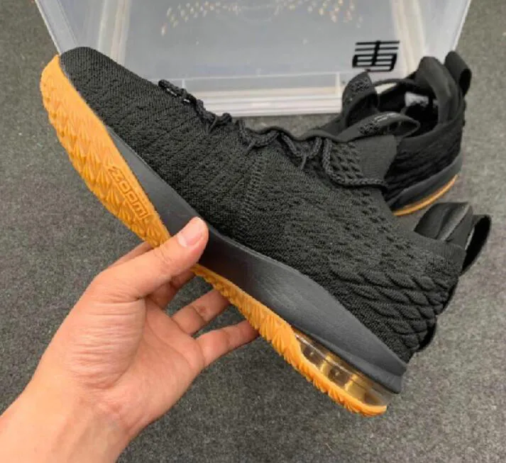 Lebron 15 oreo low on sale