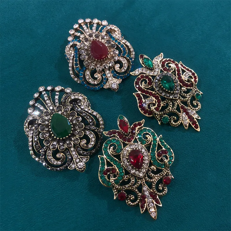 Muylinda Vintage Broche Pin Fashion Buckle Pins Metal Roupes Broches de joias para mulheres Banquete de acessórios por atacado