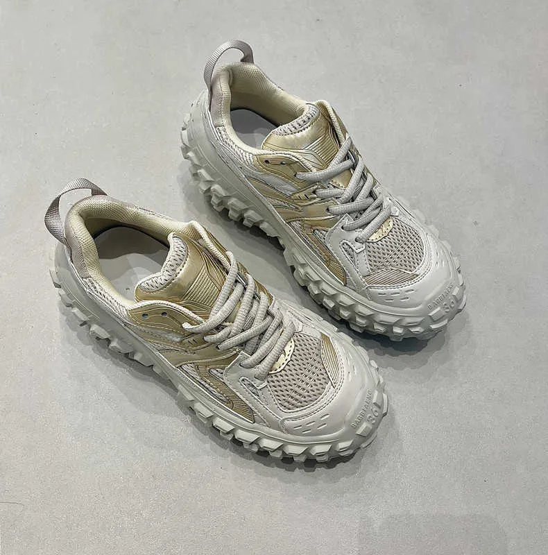 Clunky sneaker 2025