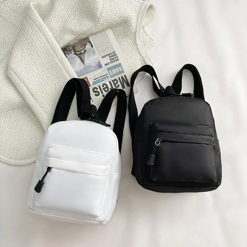Sac à dos couleur unie tendance Mini mode femmes 2023 petits sacs à dos Simple décontracté étudiant sacs à dos de voyage sac à dos