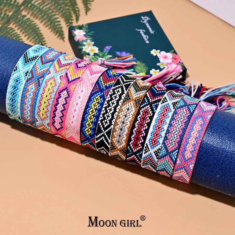 Bracelets 12 pièces/lot Bracelet d'amitié fait à la main pour femmes bohème Boho tissage macramé réglable Bracelets à breloques MOON GIRL Design