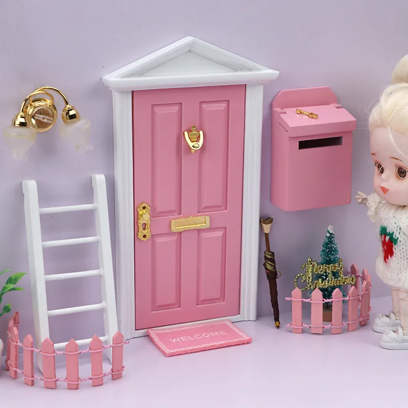 Accessoires de poupée Miniature Wood Elf Door Tooth Fairy Mini House Pretend Play Toy Gift for Kids Furniture Simulation Miniatures 230520