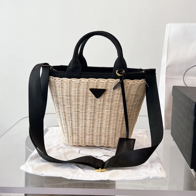 Designer Rattan Woven Tote Bag Large Capacity Straw Shoulder Beach