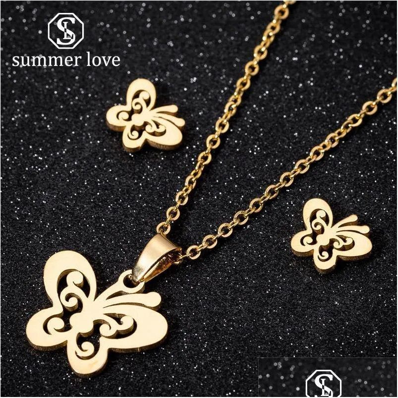 Pendant Necklaces New Cute Butterfly Chain Necklece Stud Earring Set For Women Girl Gold Sier Stainless Steel Dangle Jewelry Drop De Dheda