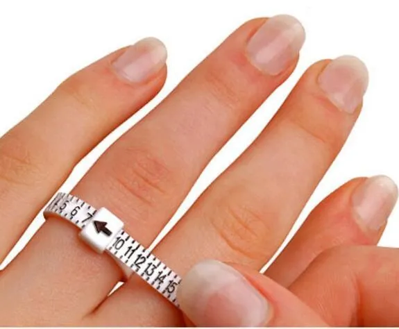 Urządzenia 500pcs UK USA British American European standardowe rozmiar pierścienia pasa pomiarowego Sizer palce biżuterii narzędzie