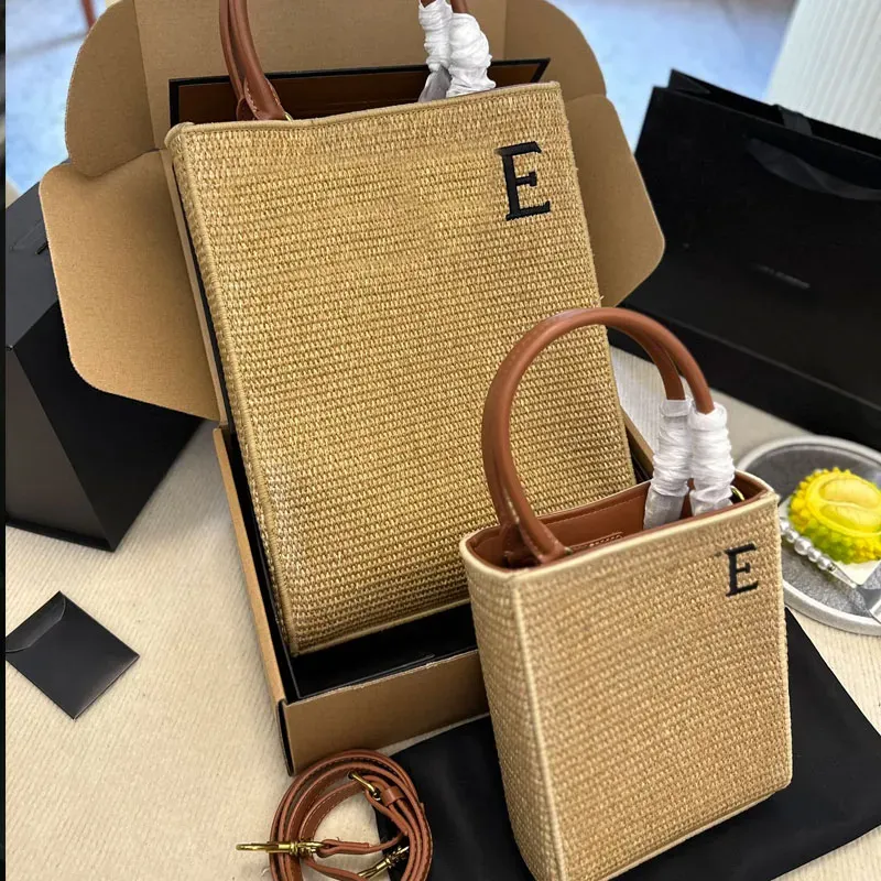 Summer Beach Totes Straw Bag Luxury Designer Fashion Paris vävd shoppingväska broderade brev resväskor topp hadle avtagbar rem tvärbod