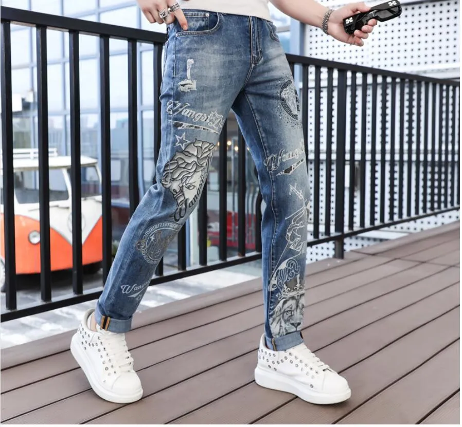 2023 Primavera/verão New Jeans Men's Personality Borderyerys Versatile Fashion Trend Pants Hot Diamond