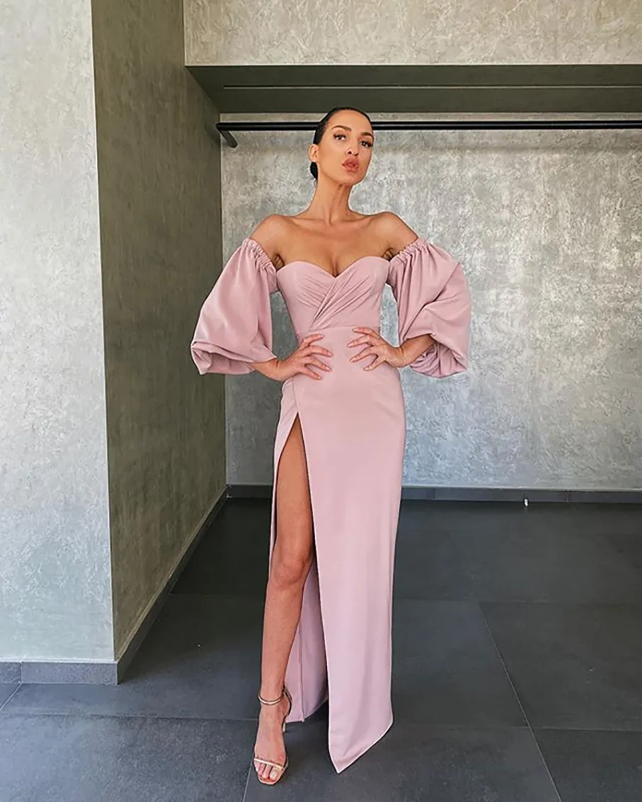 Robes de bal en Satin rose poussiéreux simples longues grande taille hors de l'épaule robes de soirée formelles avec robe de soirée haute fendue 2022