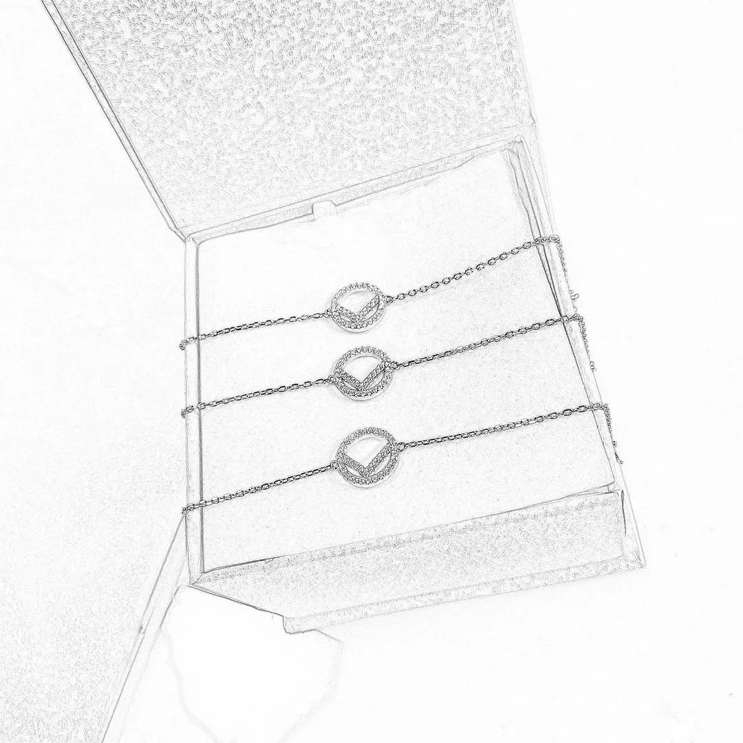 Bracelets Classique Marque De Luxe Bracelet Femme Plein Diamant Lettre Bracelet Cadeau De Noël Déesse Bracelet Plus, veuillez ouvrir la vidéo pour