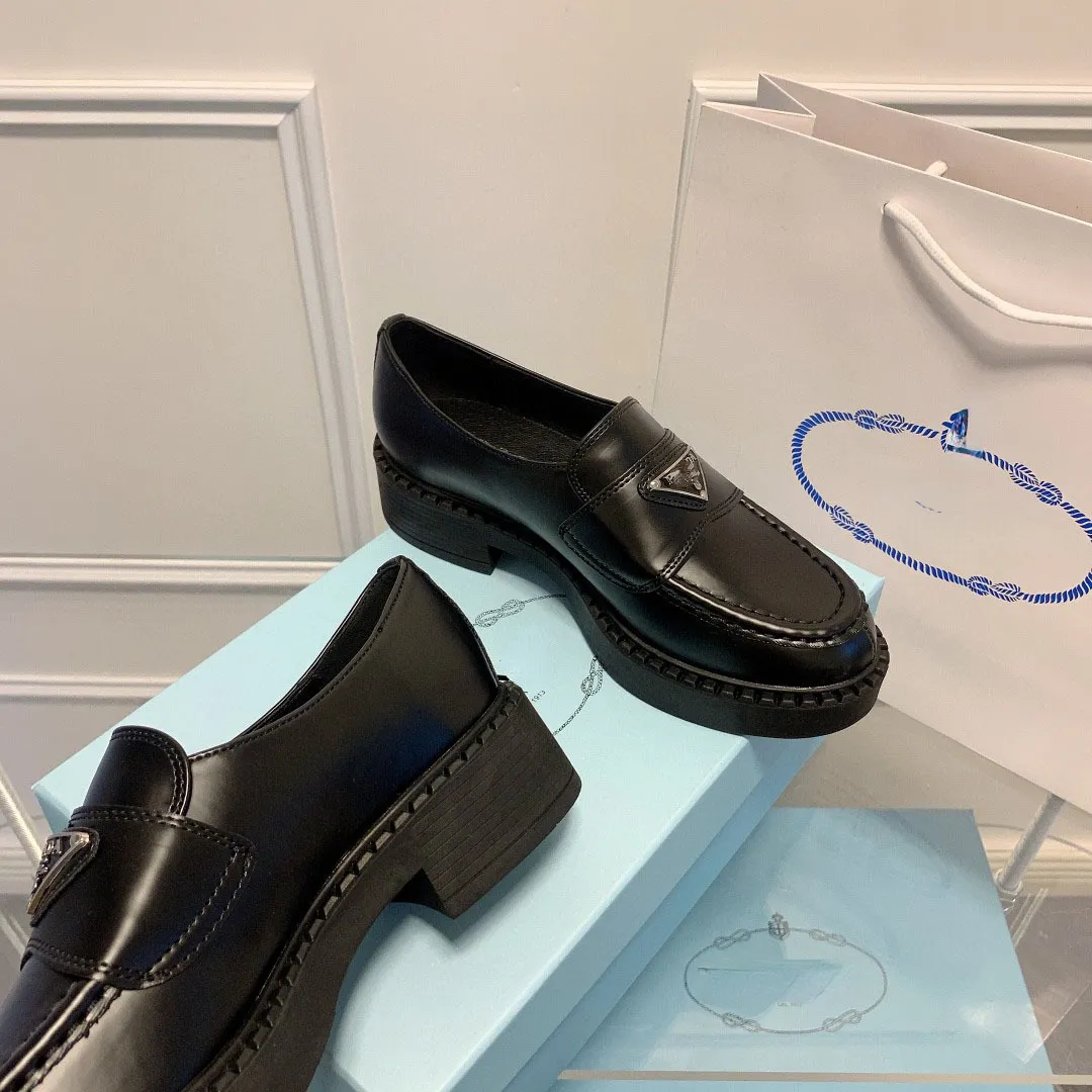 Merkschoenen dames clearance