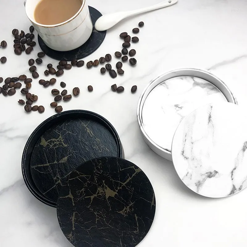 Bord Mattor 6st PU LÄDER MARBLEBARBART DRIKER DRICK COFFECT MED HOLDER RUND PLACEMATS TEA PAY CHAYCH DECORATION