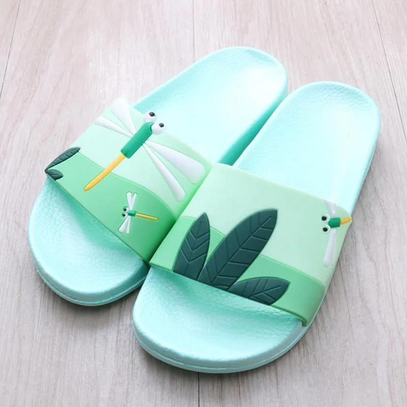 Slippers vrouwen zomer cartoon fruit indoor baden anime gelei kleur strand dia's unisex casual vrouw schoenen