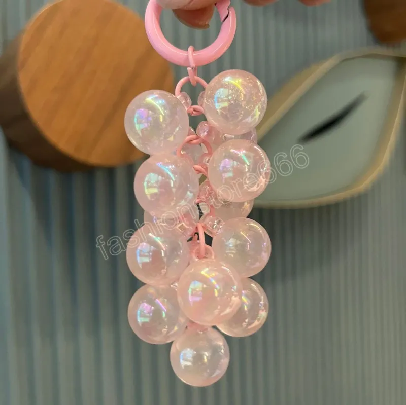 Kreativ akryl pärlstav nyckelchain lysande druvhänge nyckelring för kvinnor flickor handväska charms hänge nyckelbil nyckelhållare
