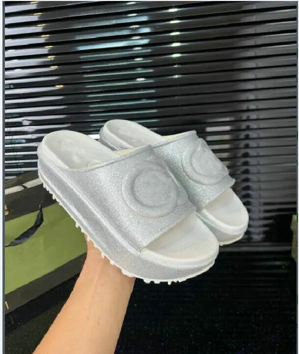 Pantoufles Designer Boucle Raphia Espadrilles De Paille Femmes Fond Épais Sandales Slip On Mules Diapositives Dame Plate-Forme Compensées Toe Carré Tongs Diapositives De Piscine