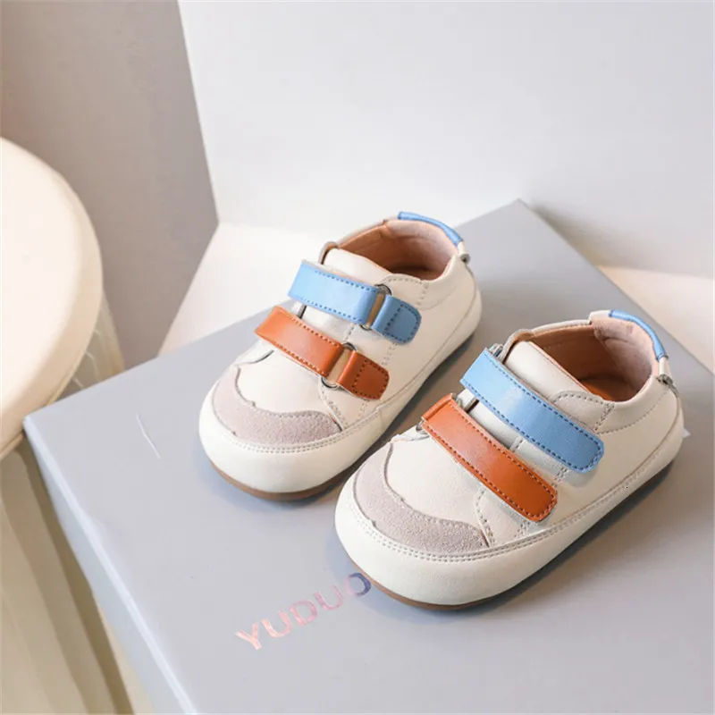 First Walkers Spring Baby Shoes For Boy Leather Toddler Children Barefoot Shoes Soft Sole Outdoor Kids Tennis Fashion Girls Sneakers 230520