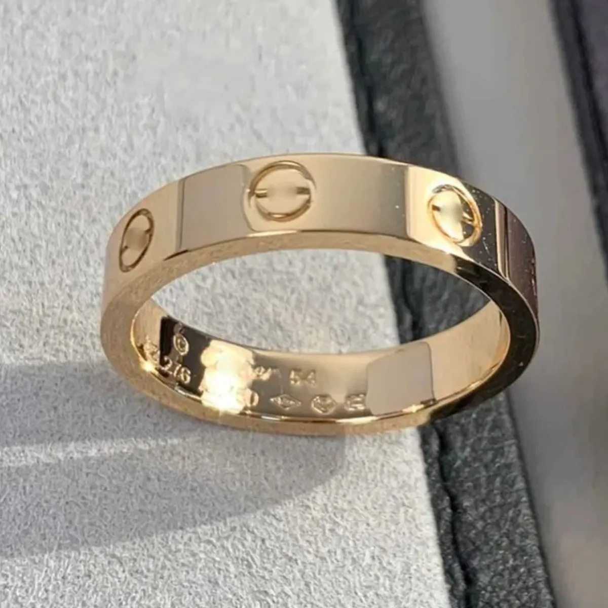 Cartier ring inside man hotsell