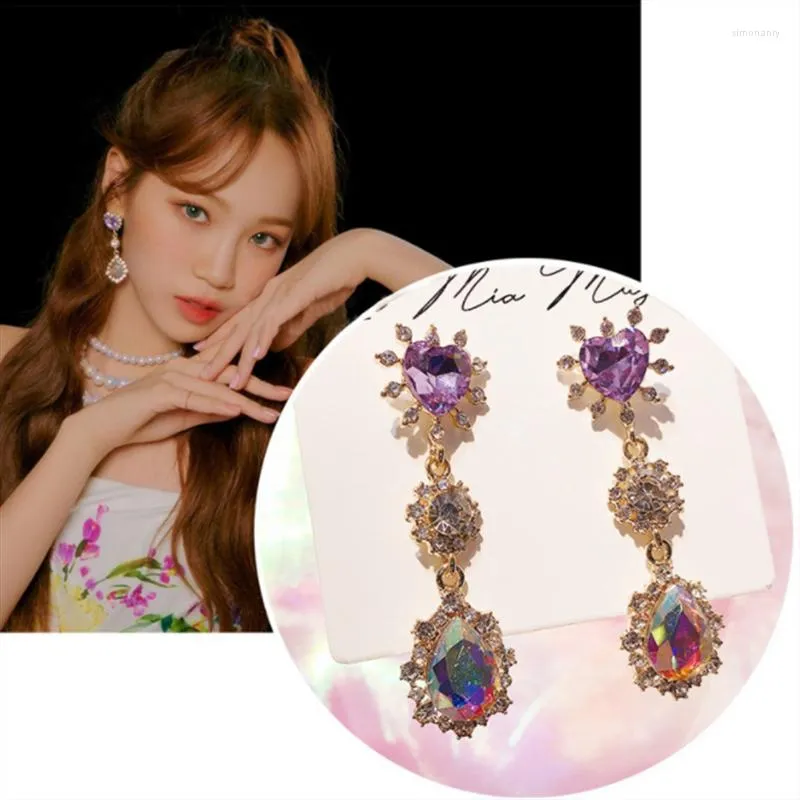 Baumelnde Ohrringe, luxuriöser Liebesblumen-Kristall, langer Stern mit lila, rosa, grün, blauer Strass-Quaste in Kontrastfarbe